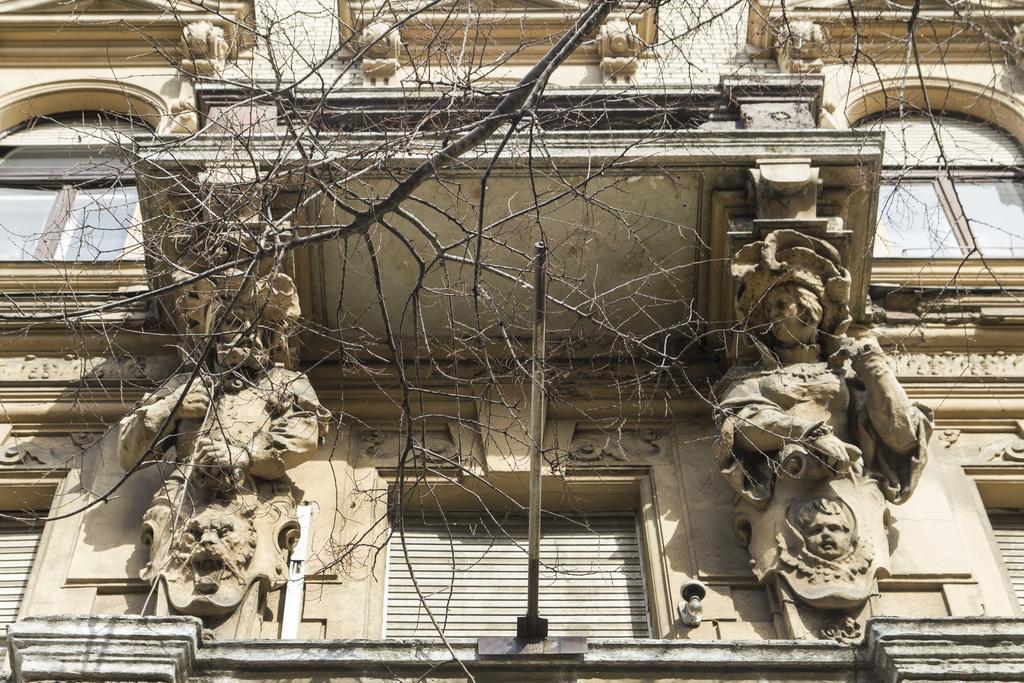 Authentic Grand Boulevard Budapest Exterior photo